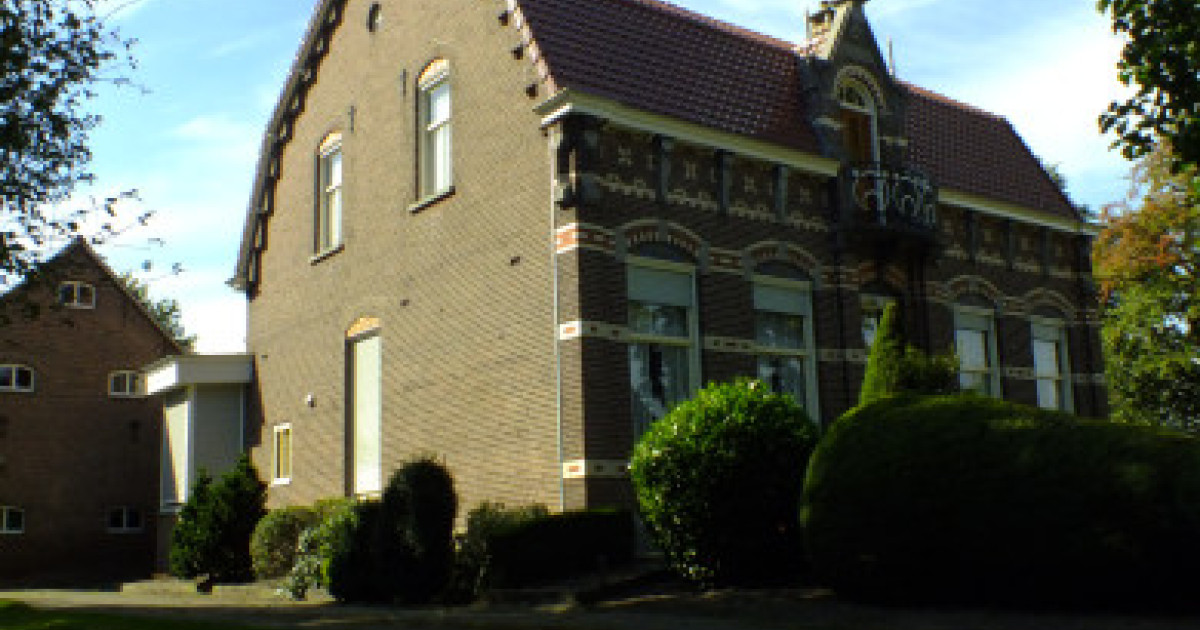 Complex Grinsel 83, Den Dungen Monumenten.nl