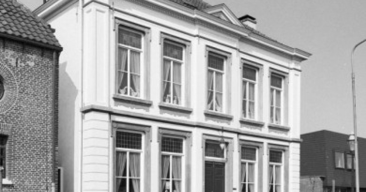 Dorpsweg 9, OudVossemeer Monumenten.nl