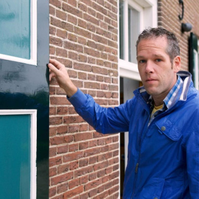 Berry bij de rijksmonumentale boerderij uit 1859