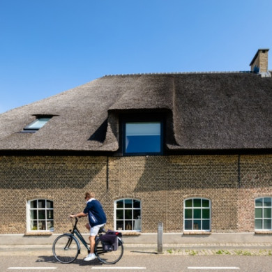 Kornhuys vanaf de straat