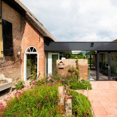 Kornhuys vanuit buiten