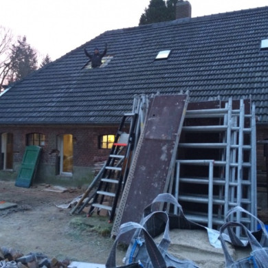 Restauratie van de boerderij in Almen