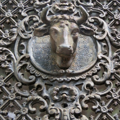 Ossenkop op de voordeur