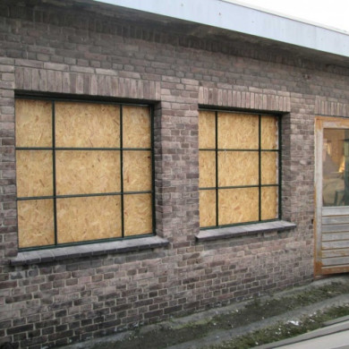 Kozijnen teruggeplaatst