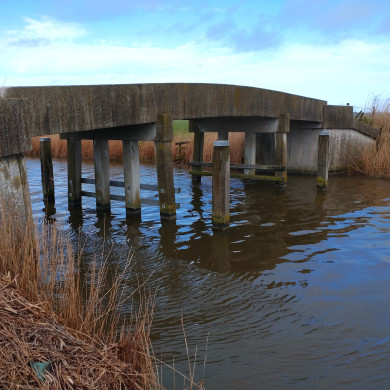 Monumentale brug te Ried