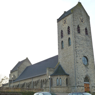 Sint-Theresiakerk te Ransdaal Wikimedia Commons - Romaine