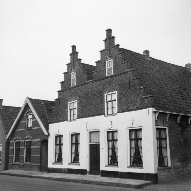 Rijksdienst voor het Cultureel Erfgoed: Berg, H.M. van den