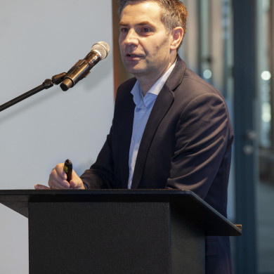 Rijksdienst voor het Cultureel Erfgoed: Steen, Monique van der