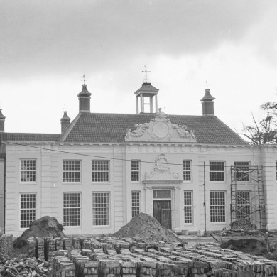 Rijksdienst voor het Cultureel Erfgoed: BRUGGEN, VAN