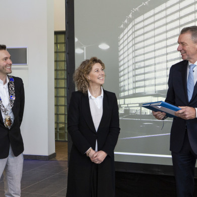 Rijksdienst voor het Cultureel Erfgoed: Steen, Monique van der