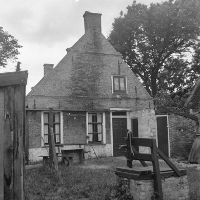 Rijksdienst voor het Cultureel Erfgoed: Berg, H.M. van den