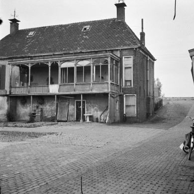 Rijksdienst voor het Cultureel Erfgoed: Beveren, H.P. van