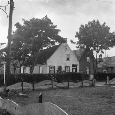 Rijksdienst voor het Cultureel Erfgoed: Berg, H.M. van den