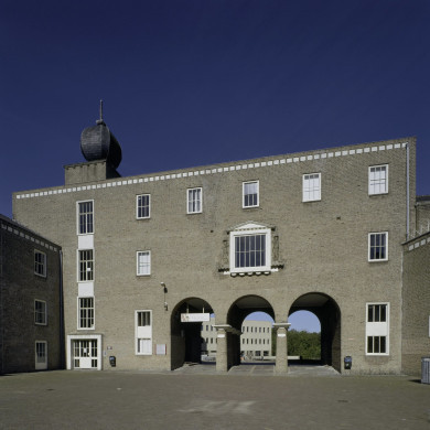 Rijksdienst voor het Cultureel Erfgoed: Heuvel, Thea van den