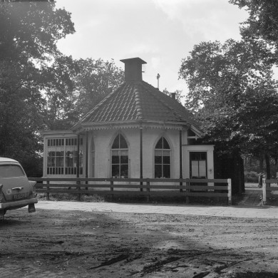 Rijksdienst voor het Cultureel Erfgoed: Berg, H.M. van den