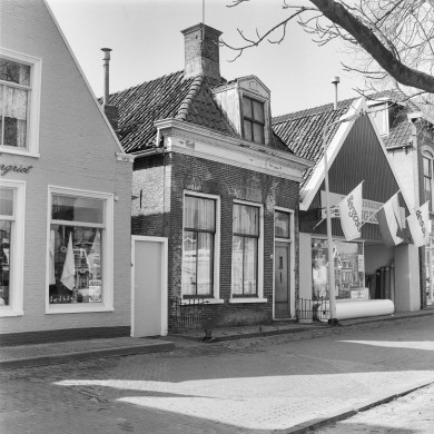 Rijksdienst voor het Cultureel Erfgoed: Wal, A.J. van der