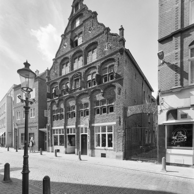 Rijksdienst voor het Cultureel Erfgoed: Wal, A.J. van der