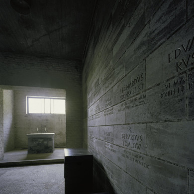 Rijksdienst voor het Cultureel Erfgoed: Heuvel, Thea van den