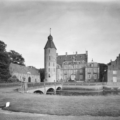 Rijksdienst voor het Cultureel Erfgoed: Wal, A.J. van der