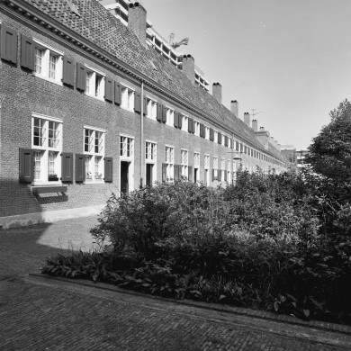 Rijksdienst voor het Cultureel Erfgoed: Dukker, G.J.