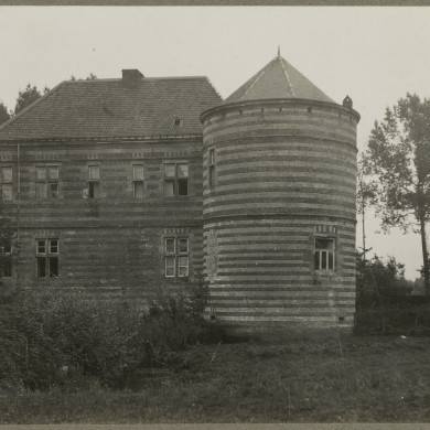 Rijksdienst voor het Cultureel Erfgoed: Nispen tot Sevenaer, E.O.M. van