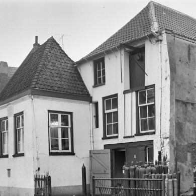 Rijksdienst voor het Cultureel Erfgoed: Wal, A.J. van der