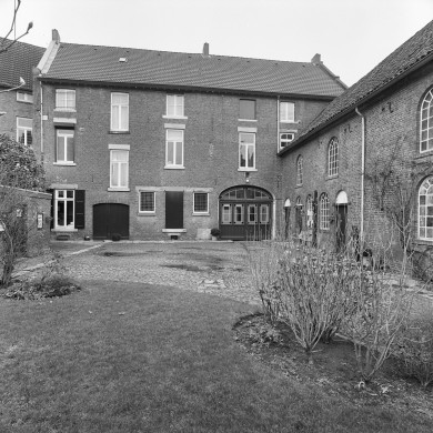 Rijksdienst voor het Cultureel Erfgoed: Roderburg, K. (Kris)