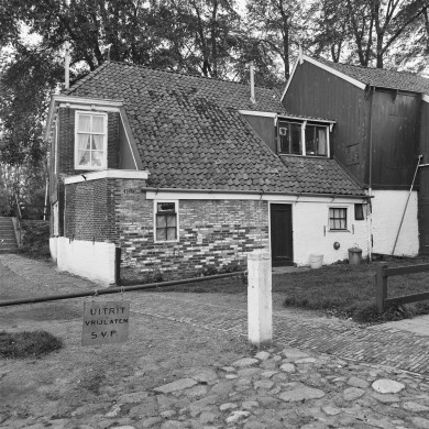 Rijksdienst voor het Cultureel Erfgoed: Wal, A.J. van der