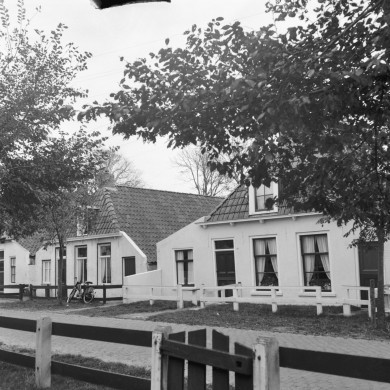 Rijksdienst voor het Cultureel Erfgoed: Berg, H.M. van den