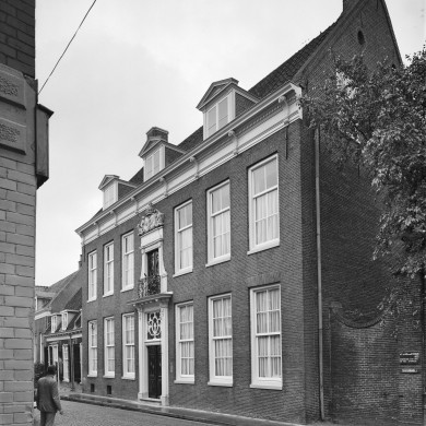 Rijksdienst voor het Cultureel Erfgoed: Wal, A.J. van der