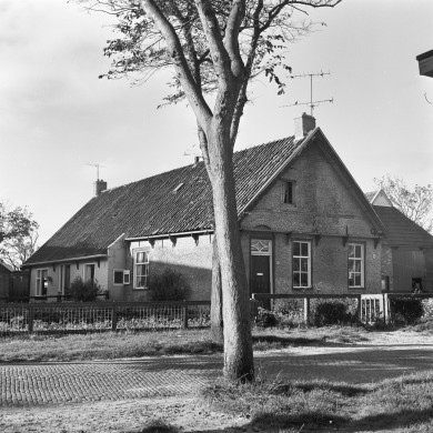 Rijksdienst voor het Cultureel Erfgoed: Berg, H.M. van den