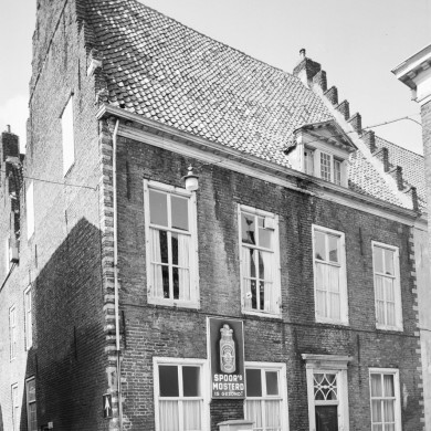 Rijksdienst voor het Cultureel Erfgoed: Wal, A.J. van der