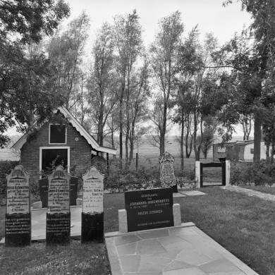 Rijksdienst voor het Cultureel Erfgoed: Wal, A.J. van der