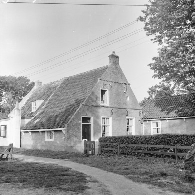 Rijksdienst voor het Cultureel Erfgoed: Berg, H.M. van den