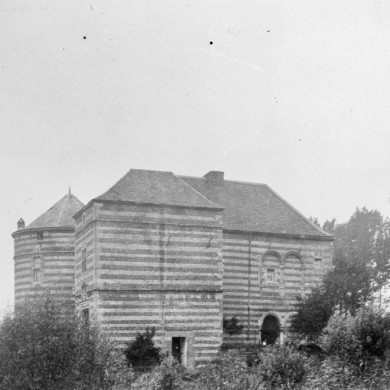 Rijksdienst voor het Cultureel Erfgoed: Nispen tot Sevenaer, E.O.M. van