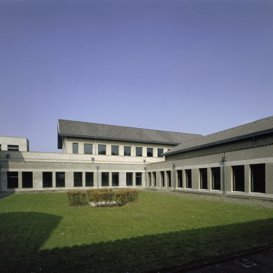 Rijksdienst voor het Cultureel Erfgoed: Heuvel, Thea van den