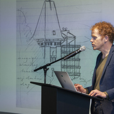 Rijksdienst voor het Cultureel Erfgoed: Steen, Monique van der