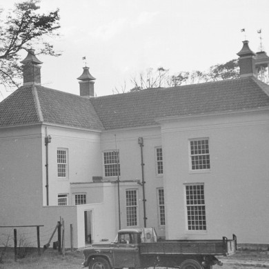 Rijksdienst voor het Cultureel Erfgoed: BRUGGEN, VAN