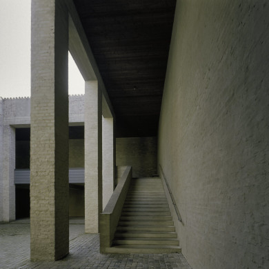 Rijksdienst voor het Cultureel Erfgoed: Heuvel, Thea van den