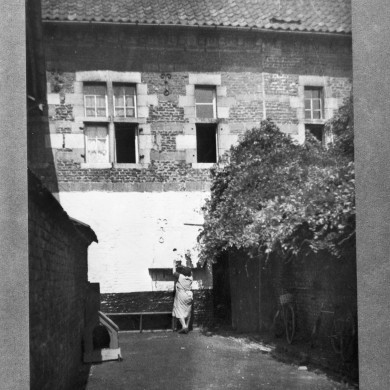 Rijksdienst voor het Cultureel Erfgoed: Nispen tot Sevenaer, E.O.M. van