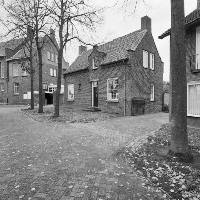 Rijksdienst voor het Cultureel Erfgoed: Wal, A.J. van der