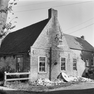 Rijksdienst voor het Cultureel Erfgoed: Berg, H.M. van den