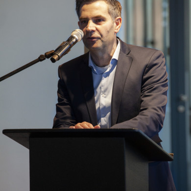 Rijksdienst voor het Cultureel Erfgoed: Steen, Monique van der