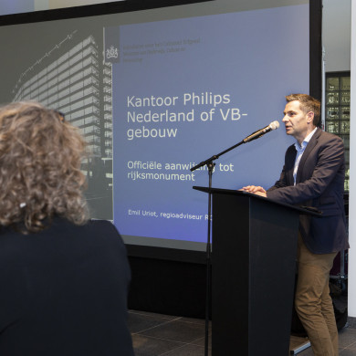 Rijksdienst voor het Cultureel Erfgoed: Steen, Monique van der