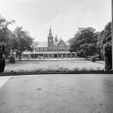 Rijksdienst voor het Cultureel Erfgoed: Wal, A.J. van der