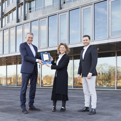 Rijksdienst voor het Cultureel Erfgoed: Steen, Monique van der