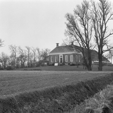 Rijksdienst voor het Cultureel Erfgoed: Berg, H.M. van den