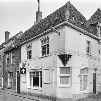 Rijksdienst voor het Cultureel Erfgoed: Wal, A.J. van der