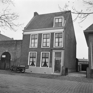 Rijksdienst voor het Cultureel Erfgoed: Wal, A.J. van der