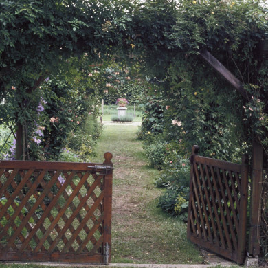 Rijksdienst voor het Cultureel Erfgoed: Heuff M. (Marijke)